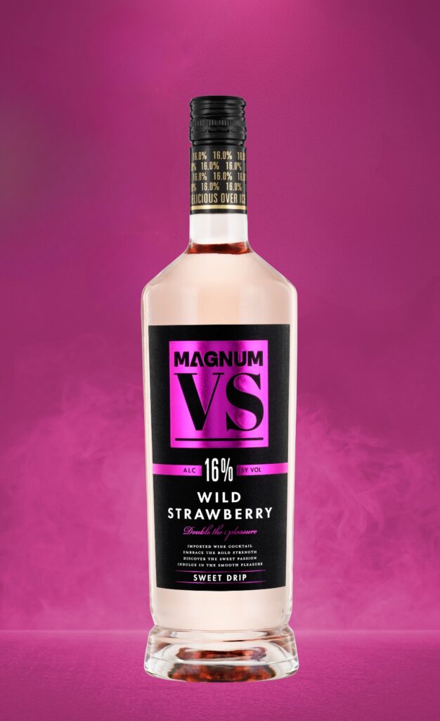 Magnum VS Wild Strawberry Bottle Shot